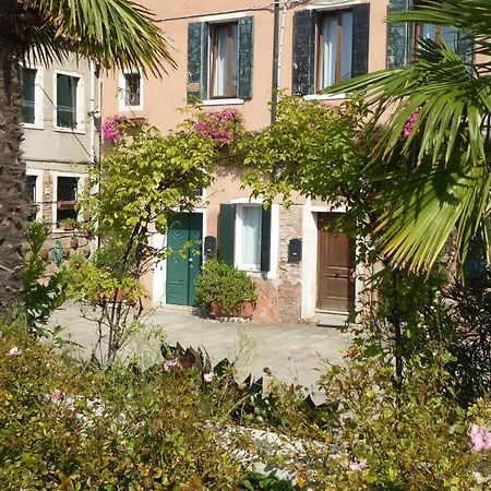 Sestiere Dorsoduro, A Due Passi Da Zattere Apartment Venice Exterior photo